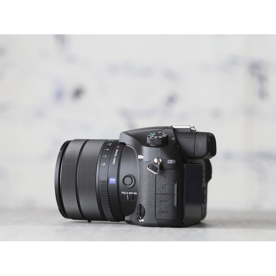 Sony RX10 mark IV-3