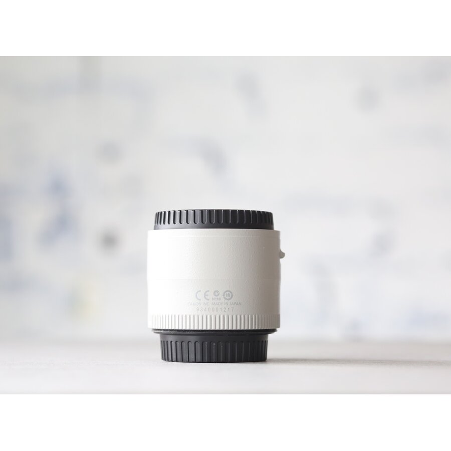 Canon EF 2x III Extender-2