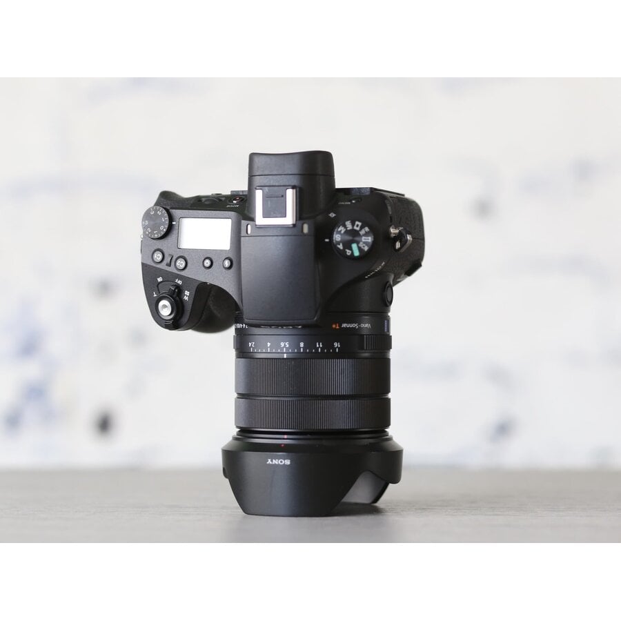 Sony RX10 mark IV-6