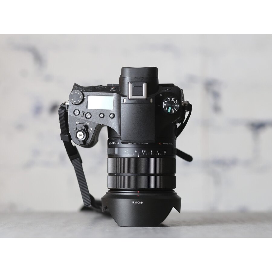 Sony RX10 mark IV-6