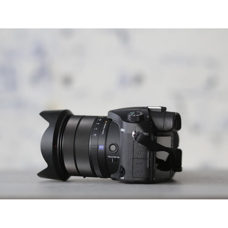 Sony RX10 mark IV-2
