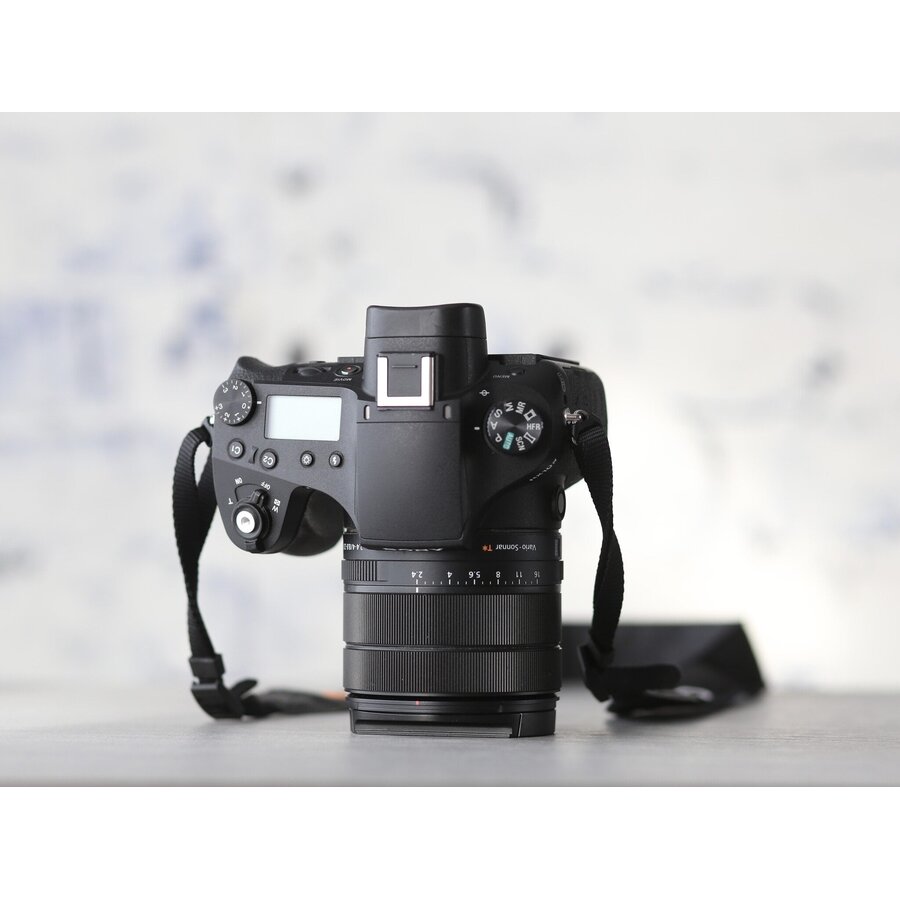 Sony RX10 mark IV-6