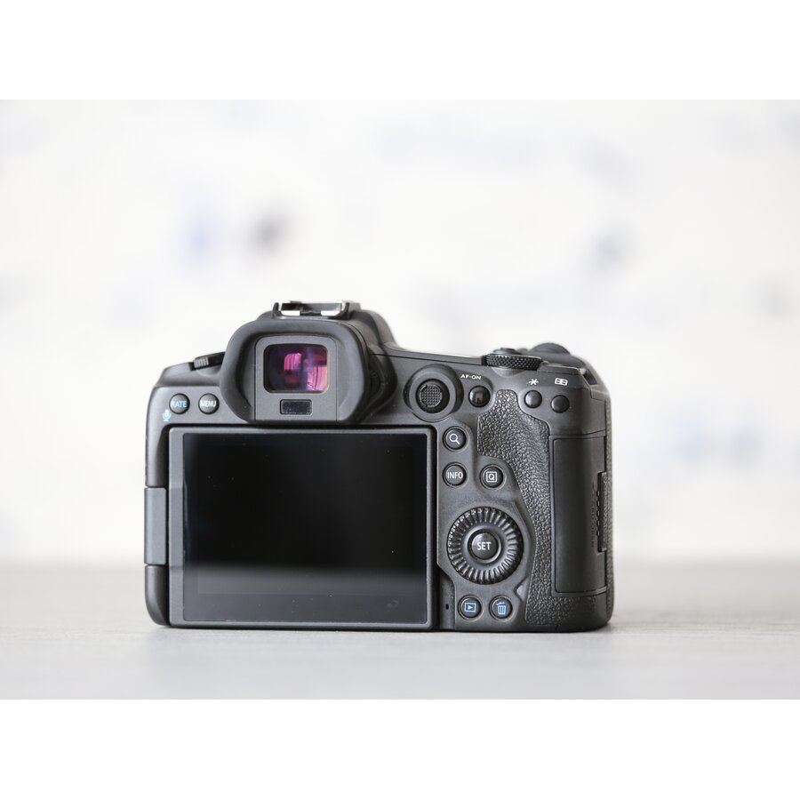 Canon EOS R5-4