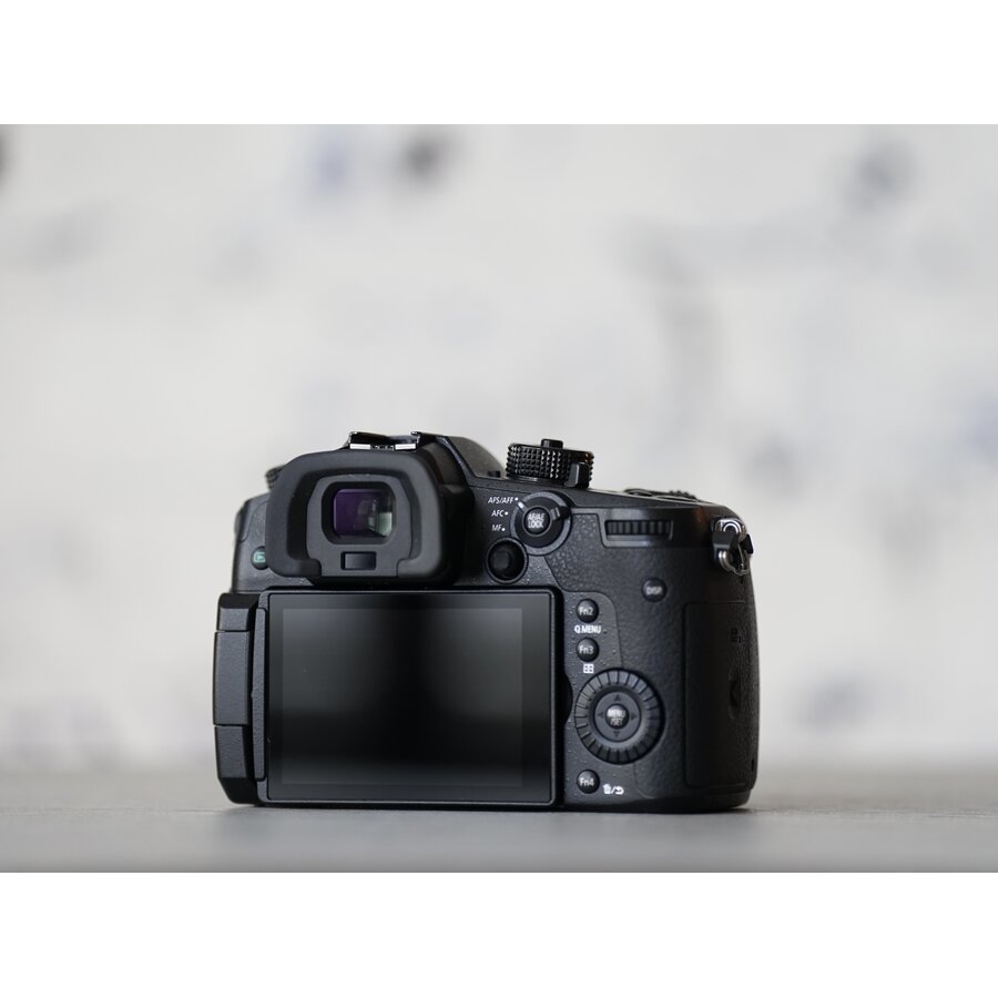 Panasonic Lumix GH5-2