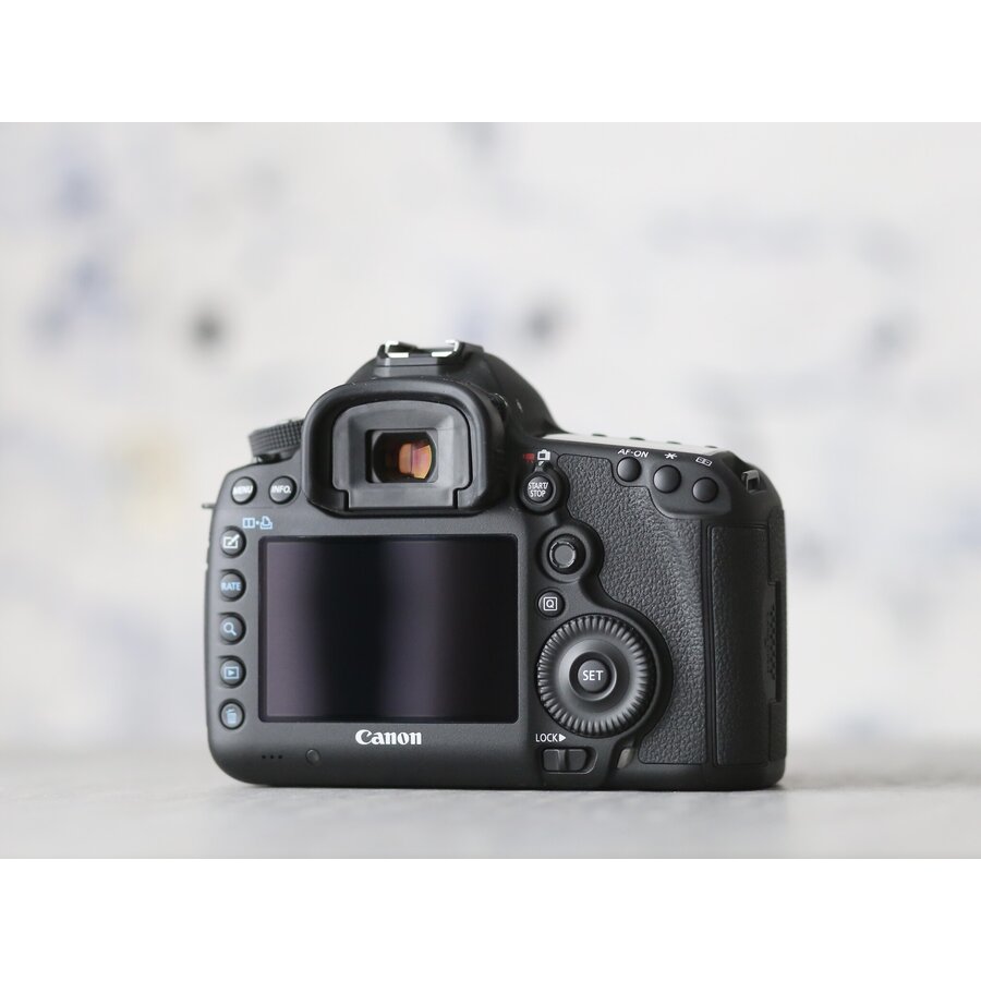 Canon EOS 5D Mark III-2
