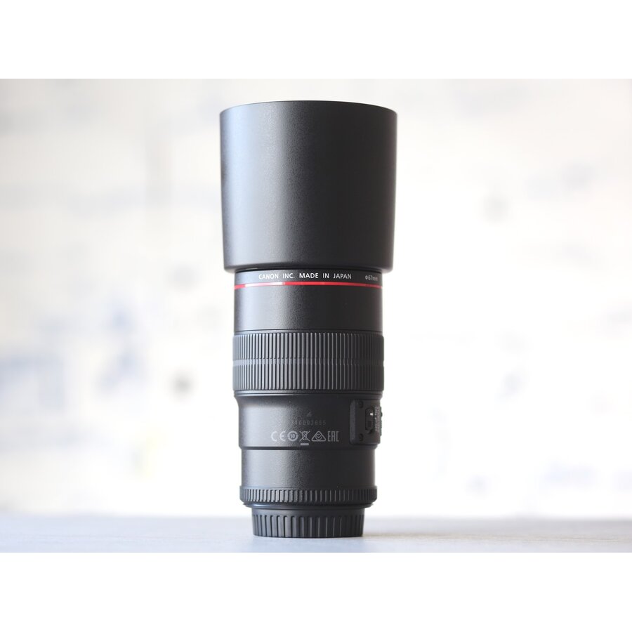Canon EF 100mm f/2.8L Macro IS USM-3