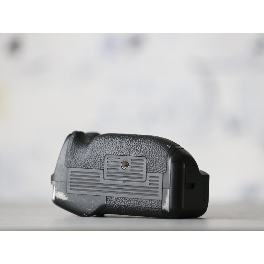 Sony VG-C4EM Battery Grip-3