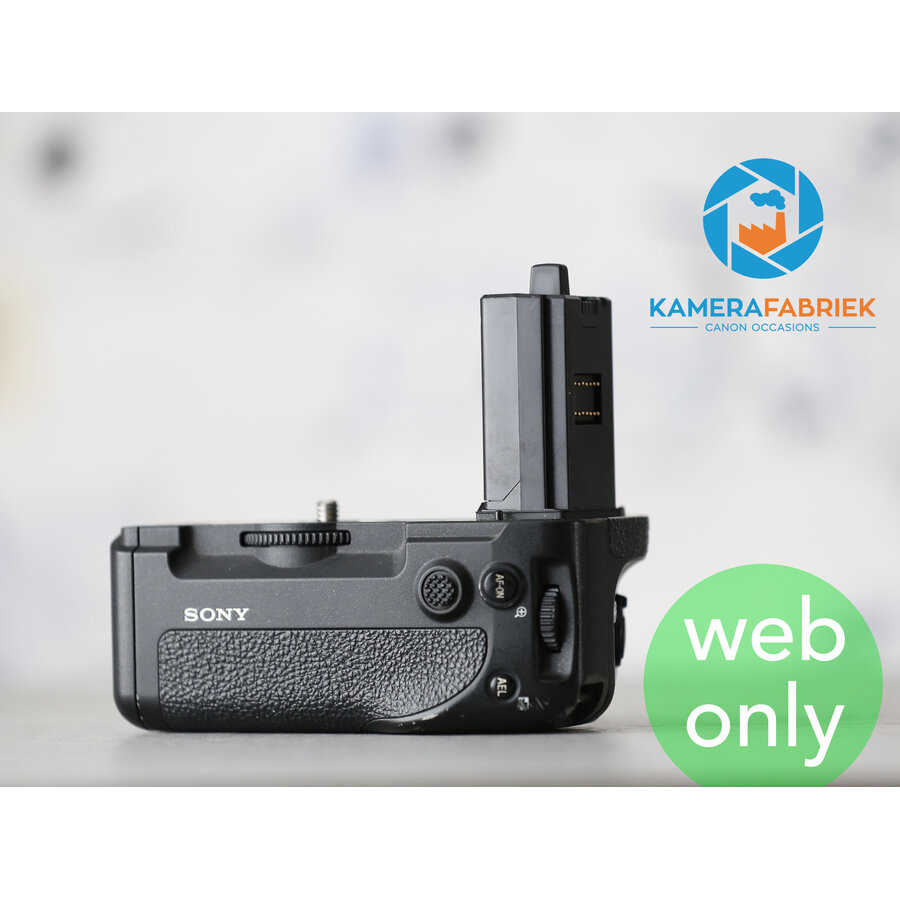 Sony VG-C4EM Battery Grip-1