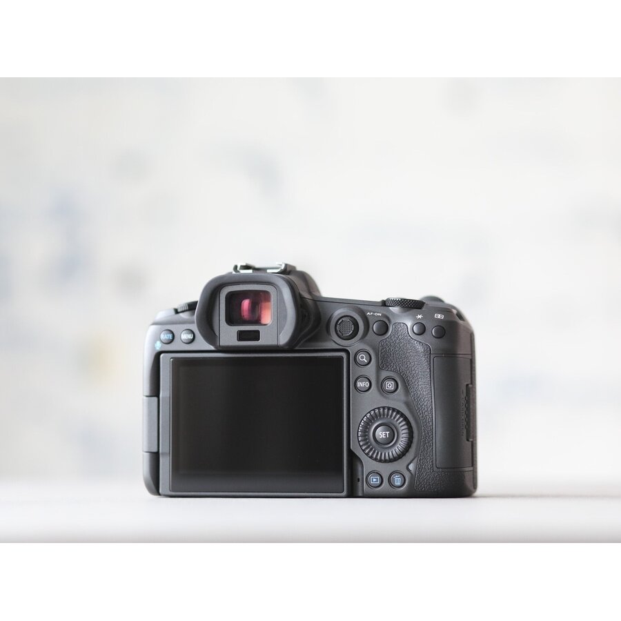 Canon EOS R5-3