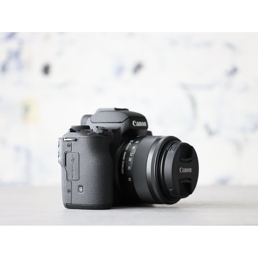 Canon EOS M50 + 15-45mm IS STM-2