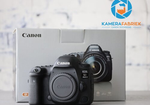 Canon EOS 5D Mark IV 