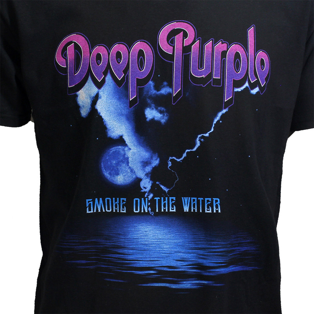 Band Merchandise Deep Purple Smoke On The Water T-Shirt – Offizielles Merchandise Band Merchandise Deep Purple Smoke On The Water T-Shirt – Offizielles Merchandise