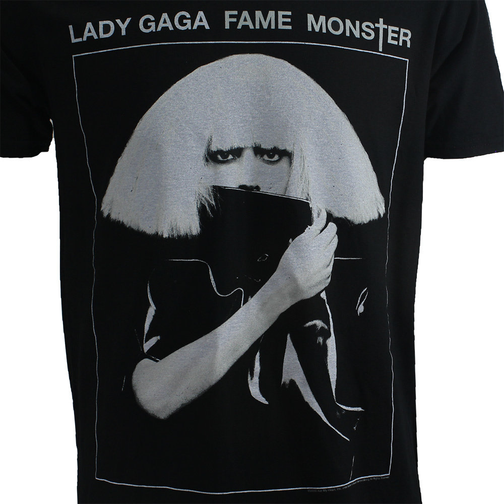 Band Merchandise Lady Gaga Fame Album T-Shirt – Offizielles Merchandise | Popmerch.com Band Merchandise Lady Gaga Fame Album T-Shirt – Offizielles Merchandise | Popmerch.com