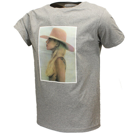 Band Merchandise Lady Gaga Joanne Pink Hat T-Shirt - Officiële Merchandise Band Merchandise Lady Gaga Joanne Pink Hat T-Shirt - Officiële Merchandise