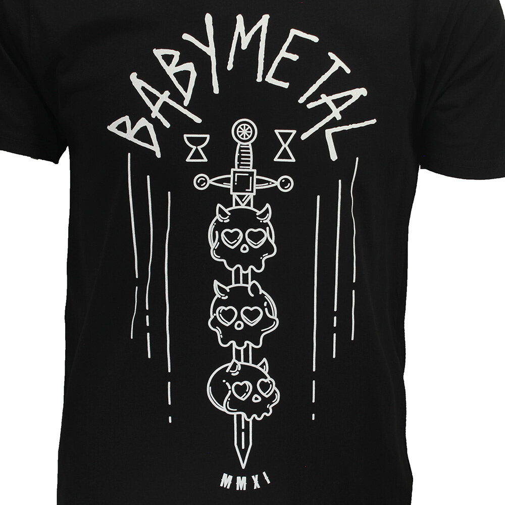 Band Merchandise Babymetal Skulls Sword MMXI T-Shirt - Officiële Merchandise Band Merchandise Babymetal Skulls Sword MMXI T-Shirt - Officiële Merchandise