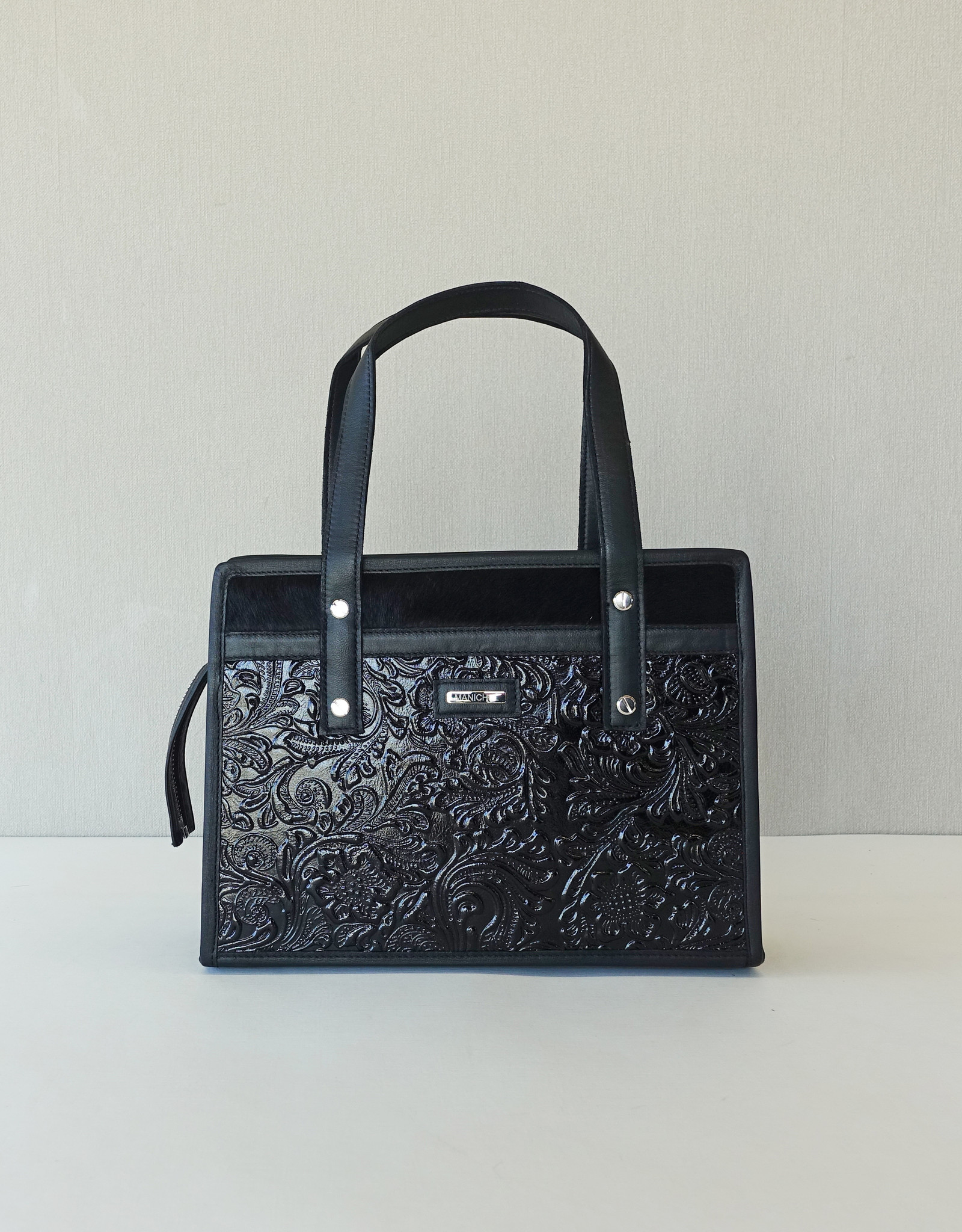 Gigi, black patent leather