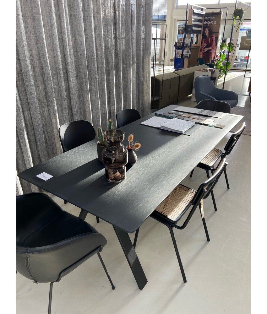 Dyyk Balou tafel van DYYK van € 1.375 nu €999