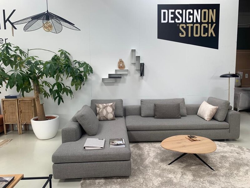 Design on Stock Vilaz hoekbank van Design on Stock van € 7.570  nu € 5.000