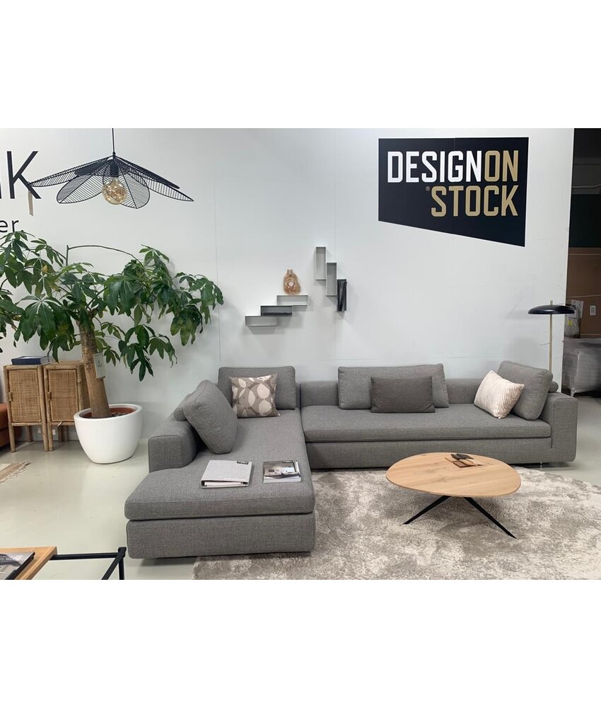 Design on Stock Vilaz hoekbank van Design on Stock van € 7.570  nu € 5.000