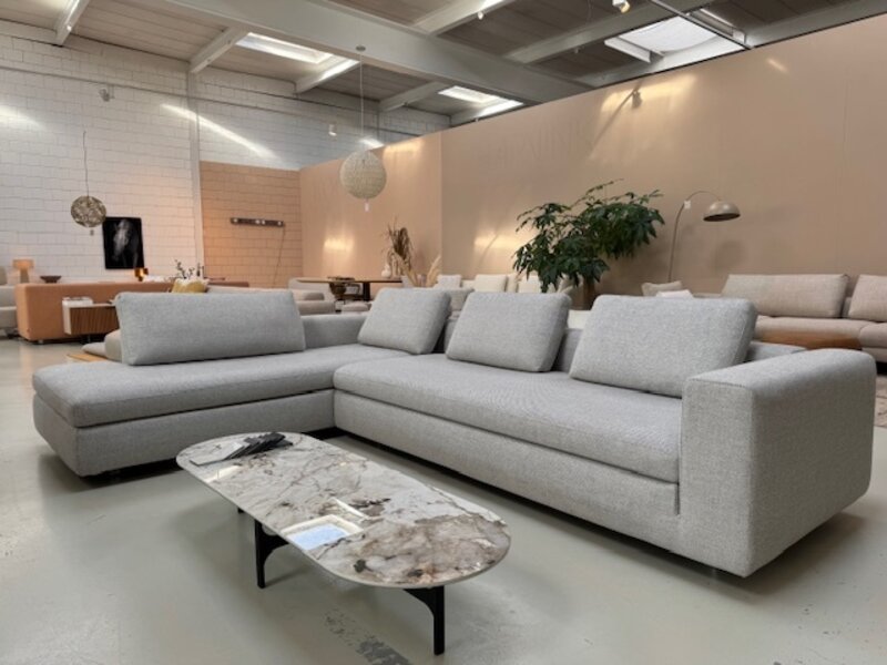 Design on Stock Showroom Sales - Vilaz hoekbank Design on Stock