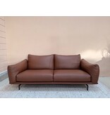 calia Showroom Sale _ Dragees bank Calia Italia in  leder