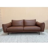 calia Showroom Sale _ Dragees bank Calia Italia in  leder