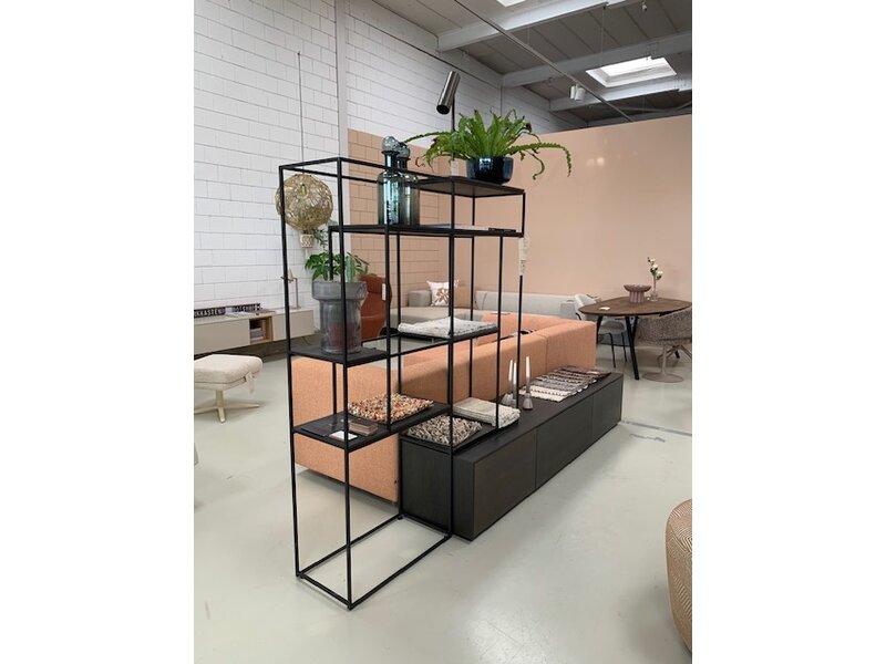 Twee-delige TV dresssoir en roomdivider van € 2869 nu voor € 999