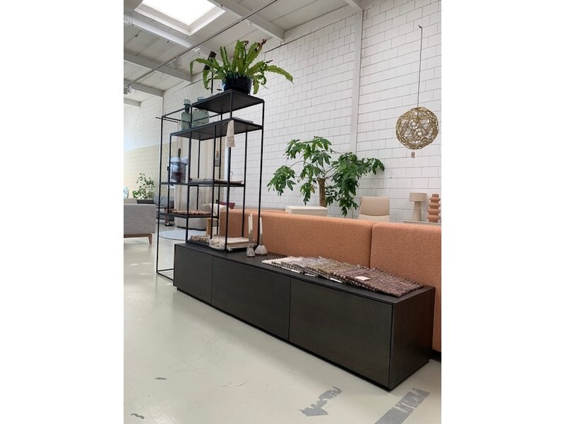 Twee-delige TV dresssoir en roomdivider van € 2869 nu voor € 999