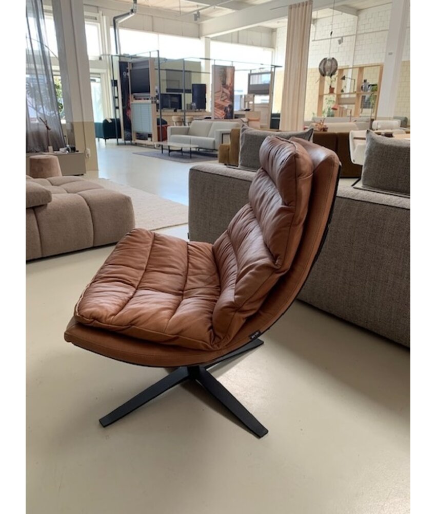Kameraad draaifauteuil in het leer (zacht leder) van € 1469 voor € 799