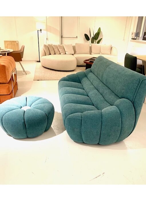 Italiaans Design Daisy bank met ronde bloem poef van Calia (Matera)  van € 3404 nu voor € 1999