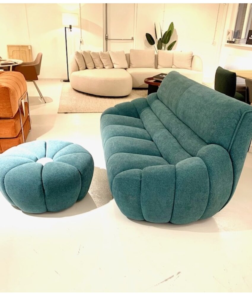 Italiaans Design Daisy bank met ronde bloem poef van Calia (Matera)  van € 3404 nu voor € 1999