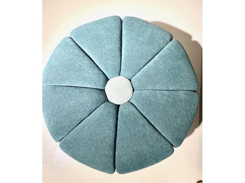 Calia Italy Italiaans Design Daisy bank met ronde bloem poef van Calia (Matera)  van € 3404 nu voor € 1999