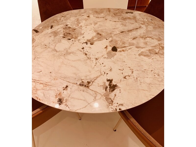 dyyk Organische keramieken tafel van Dyyk van € 2270 nu voor € 1475