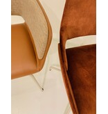 mobitec Mooie nieuwe Mobitec Lotus stoelen 4 stuks van € 1936 nu voor € 1250 bij elkaar