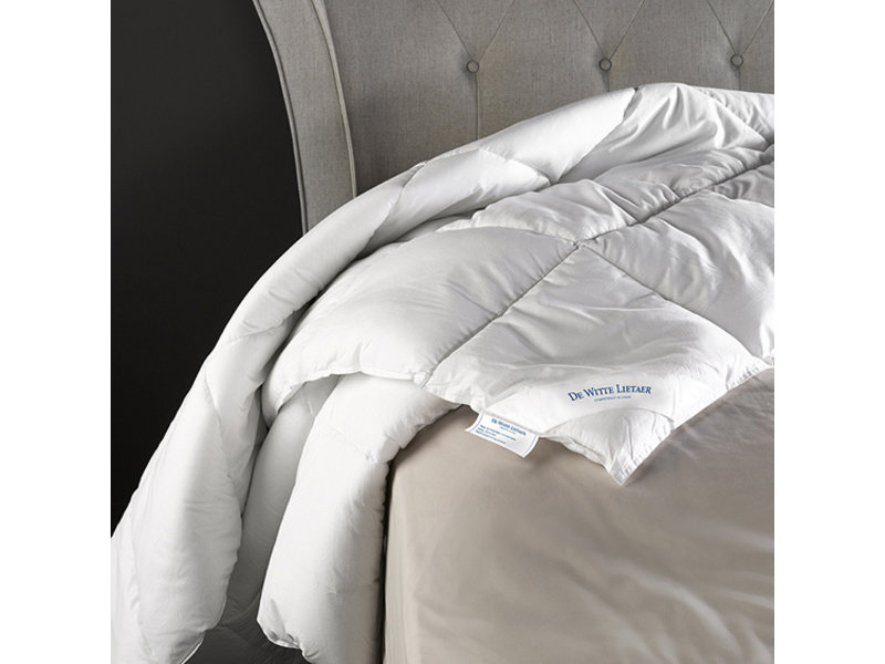 De Witte Lietaer Duvet Dream 4 Seasons - Hotel size - 260 x 240 cm - Polyester filling