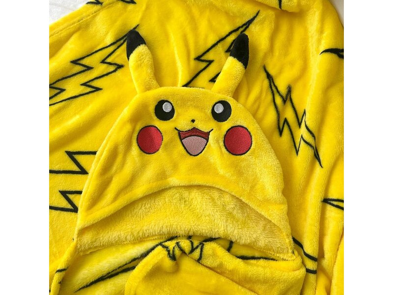 Pokémon Fleeceplaid met capuchon Pikachu- 125 x 150 cm - Polyester