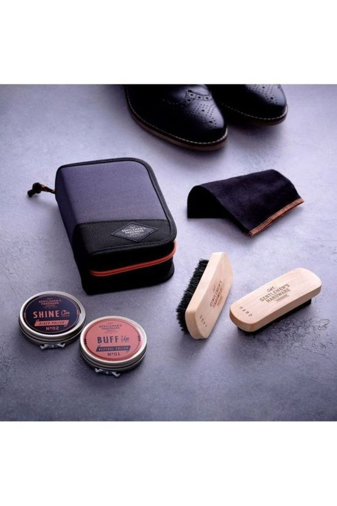 Op zoek naar Gentlemen's Hardware Shoe Shine Kit ? Lou Lou Conceptstore