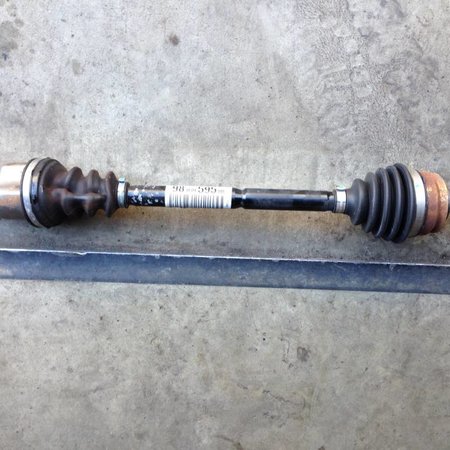 drive shaft left 9803959580 peugeot 208 1.2