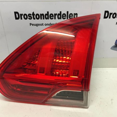 TAIL LIGHT IN COVER RIGHT 9678074580 PEUGEOT 2008