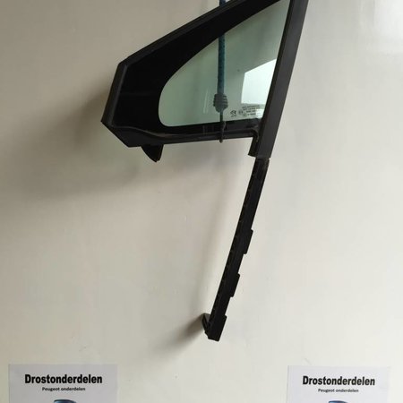 Triangle Windows Front Left 9801476080 Peugeot 2008 43R-007951 E000255
