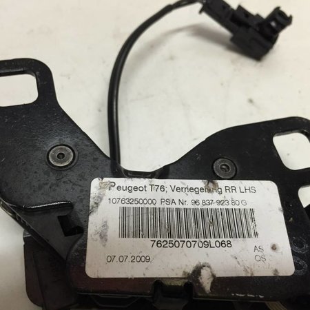 Lock mechanism tailgate left 9683792380 Peugeot 308CC