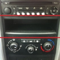 Tablett unter dem Radio 9655072477 Peugeot 207