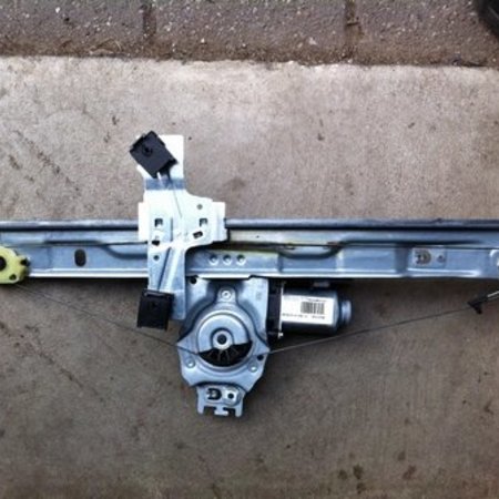 Ruitmechanieken links-voor  peugeot 207 5 drs   9671270980