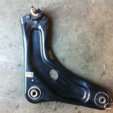 Wishbone Right Peugeot 207 (3521N8)