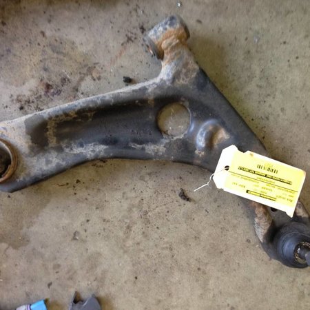 draagarm rechts voor  peugeot 107 (3521L3)