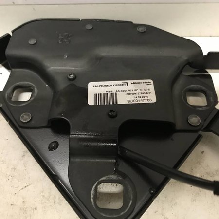 ROOF LOCK PLATE 9680079380 left Peugeot 207 cc (8484T2)