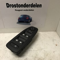 Kombischalter Fensterheber links vorne 96749624ZD Peugeot 2008