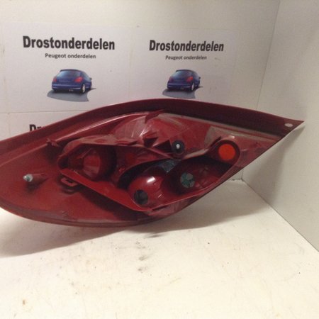 RECHTER ACHTERLICHT 9680179080 PEUGEOT 207CC