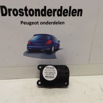 Heizventil Motor 9821293280 (1609172180) Peugeot 5008 II P87E DENSO A21201700