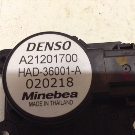 Heater valve Motor 9821293280 (1609172180) Peugeot 5008 II P87E DENSO A21201700